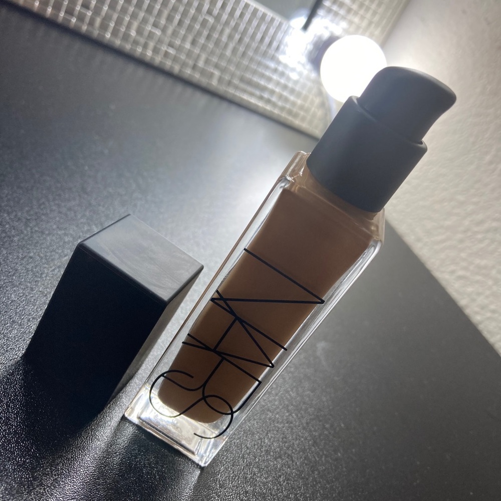 NARS FOUNDATION shade color:syracuse
